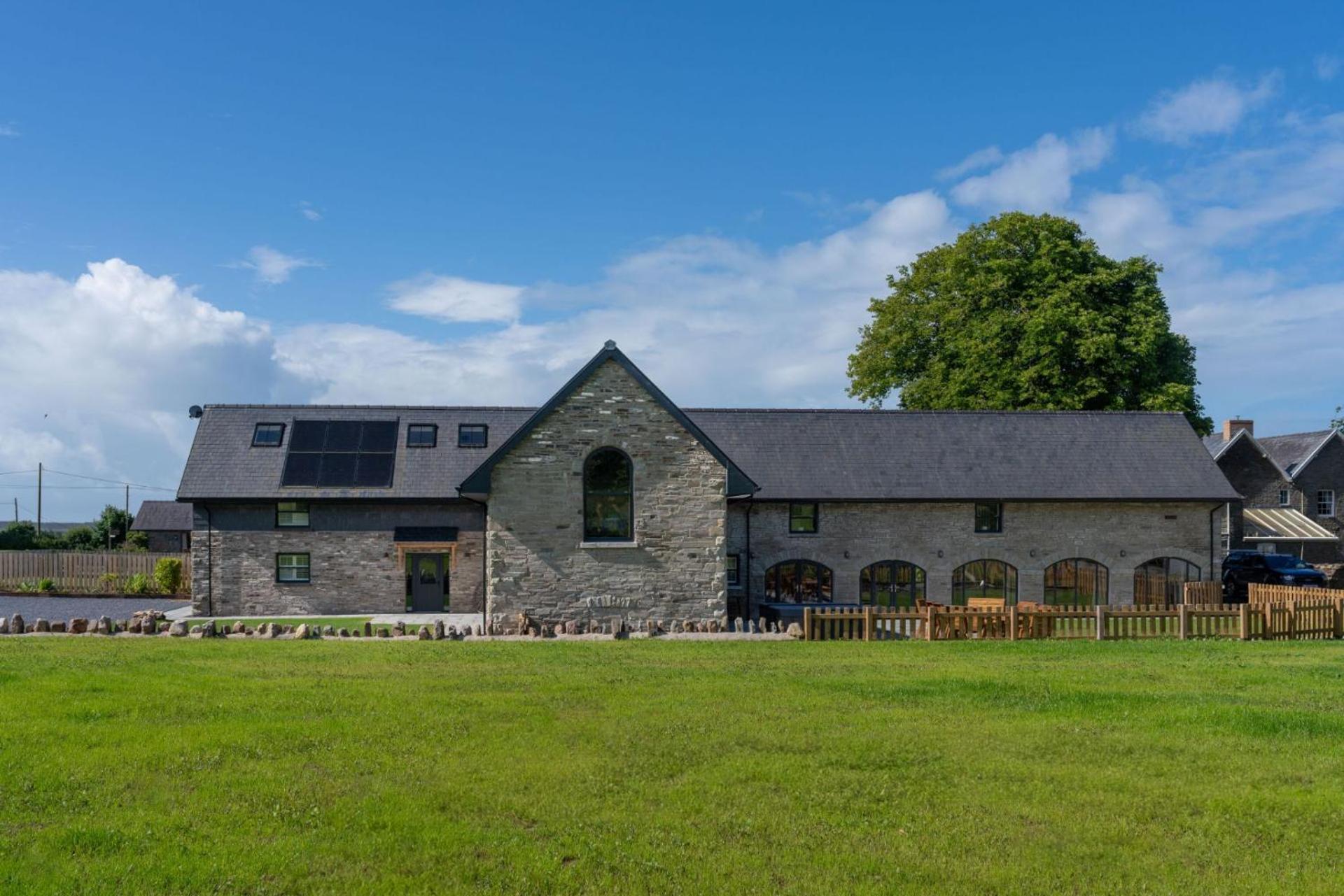 The Big Barn Villa Kidwelly Bagian luar foto